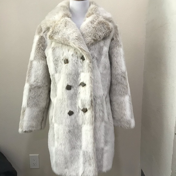 Hillmoor Jackets & Blazers - Stunning Vintage Faux Fur Coat.